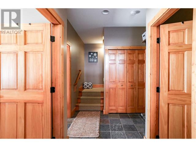 d - 5875 Snowpines Way, House attached with 4 bedrooms, 3 bathrooms and 2 parking in Kootenay Boundary E BC | Image 2