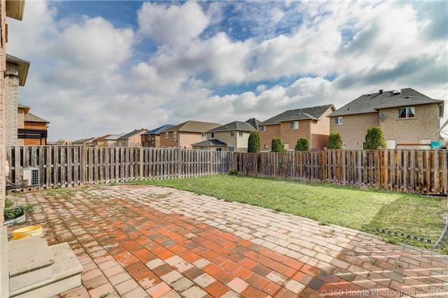 47 Via Jessica Dr, House detached with 4 bedrooms, 4 bathrooms and 6 parking in Markham ON | Image 18