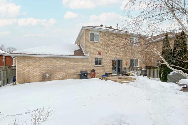 18 Watson Dr, House detached with 3 bedrooms, 3 bathrooms and 6 parking in Barrie ON | Image 30