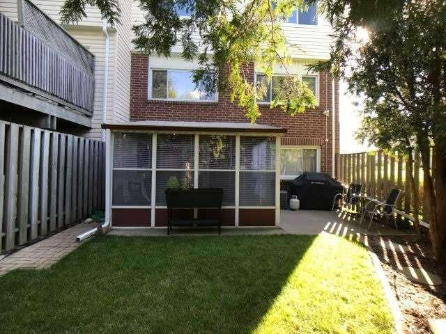 745 Wilkins St, Townhouse with 3 bedrooms, 3 bathrooms and 1 parking in London ON | Image 18