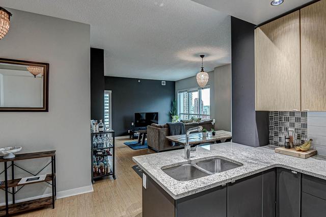 1506 - 788 12 Avenue Sw, Condo with 2 bedrooms, 2 bathrooms and 1 parking in Calgary AB | Image 10