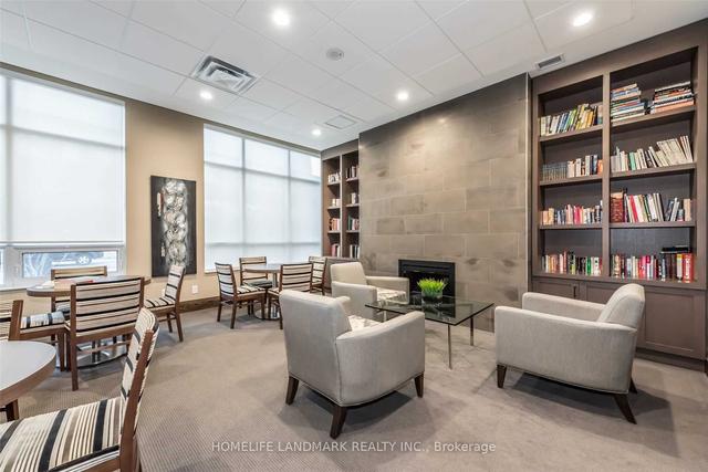 1018 - 35 Hollywood Ave, Condo with 2 bedrooms, 2 bathrooms and 1 parking in Toronto ON | Image 14