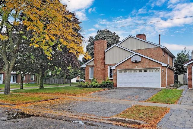 1 Sylvestre Sq, House detached with 4 bedrooms, 6 bathrooms and 4 parking in Toronto ON | Image 12