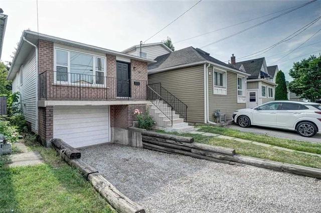 18 Agnes St, House detached with 3 bedrooms, 1 bathrooms and 2 parking in Hamilton ON | Image 11