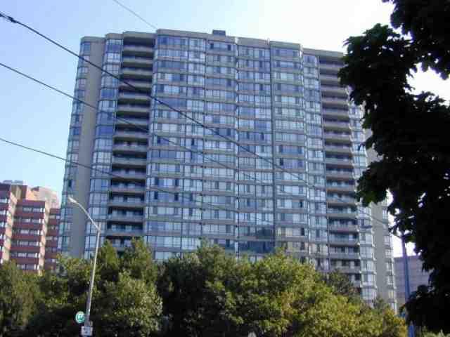 33 Elmhurst Ave, Condo with 2 bedrooms, 2 bathrooms and 1 parking in Toronto ON | Image 1