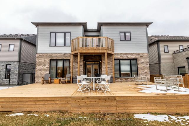 83 Mccann St, House detached with 4 bedrooms, 6 bathrooms and 5 parking in Guelph ON | Image 32