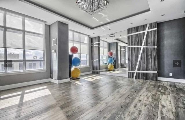 se 714 - 9199 Yonge St, Condo with 1 bedrooms, 1 bathrooms and 1 parking in Richmond Hill ON | Image 10