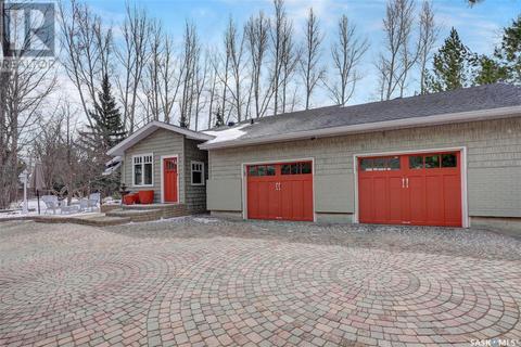 8 Hummingbird Bay, House detached with 2 bedrooms, 3 bathrooms and null parking in White City SK | Card Image