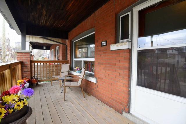 295 Bold St, House detached with 3 bedrooms, 1 bathrooms and 3 parking in Hamilton ON | Image 2