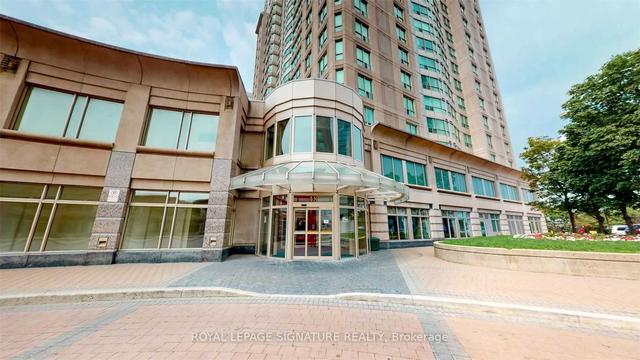 1506 - 18 Lee Centre Dr, Condo with 4 bedrooms, 2 bathrooms and 2 parking in Toronto ON | Image 1