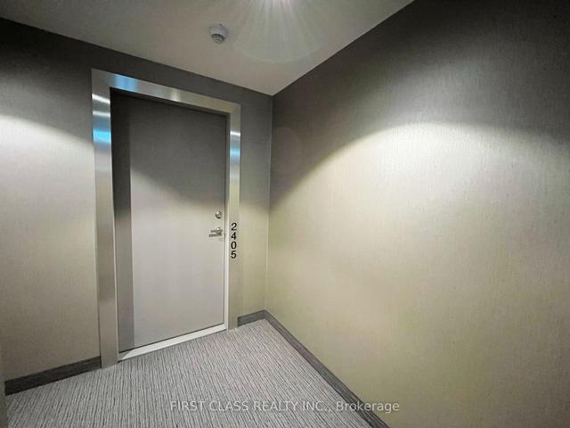 2405 - 100 Harbour St, Condo with 1 bedrooms, 1 bathrooms and 0 parking in Toronto ON | Image 9