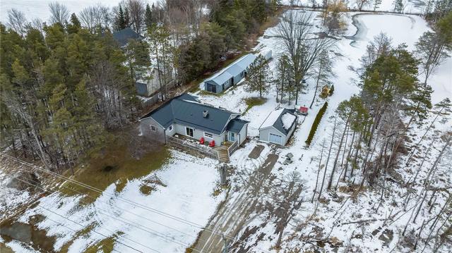 7800 Highway 26, House detached with 4 bedrooms, 3 bathrooms and 11.5 parking in Clearview ON | Image 1
