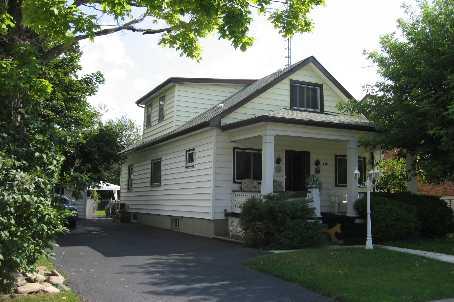 231 Conant St, House detached with 5 bedrooms, 2 bathrooms and 7 parking in Oshawa ON | Image 1