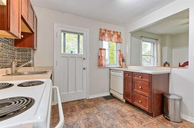 2273 King St E, House attached with 3 bedrooms, 1 bathrooms and 2 parking in Hamilton ON | Image 20