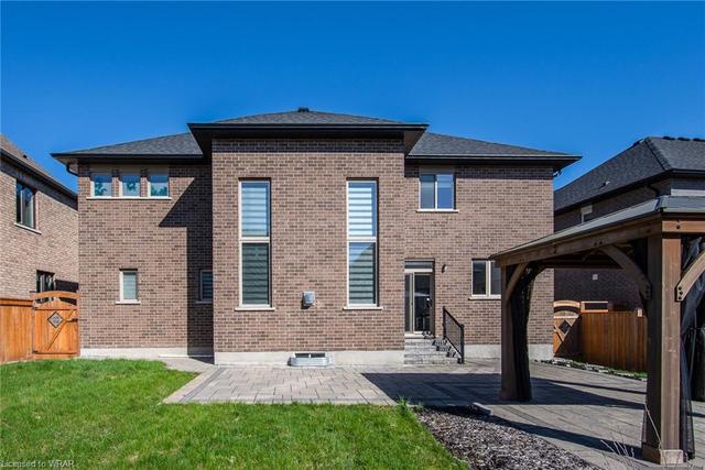 785 Sundrops Court, House detached with 4 bedrooms, 3 bathrooms and 4 parking in Waterloo ON | Image 42