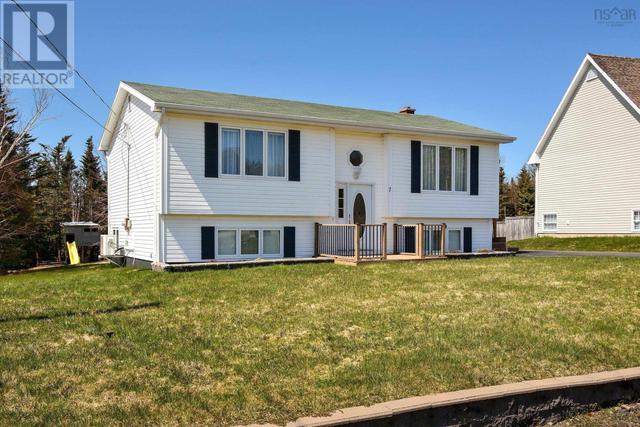 7 Pine Ridge Drive, House detached with 3 bedrooms, 2 bathrooms and null parking in Port Hawkesbury NS | Image 3