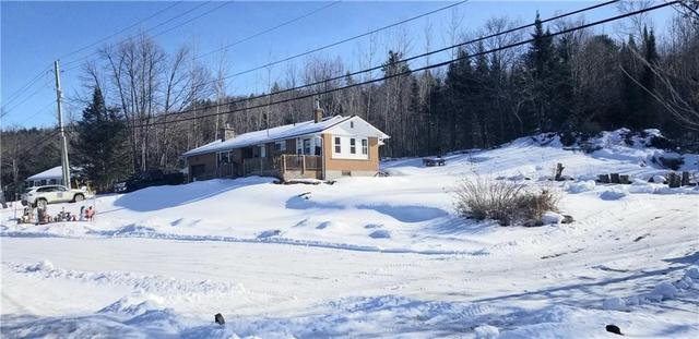 39132 Combermere Road, House detached with 3 bedrooms, 2 bathrooms and 5 parking in Madawaska Valley ON | Image 1