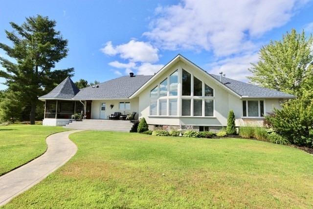 395 Radtke Rd, House detached with 3 bedrooms, 3 bathrooms and 10 parking in Petawawa ON | Image 1