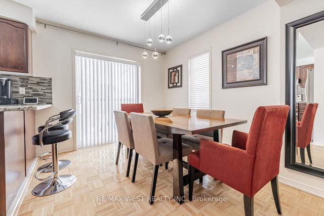 th18 - 375 Cook Rd, Townhouse with 3 bedrooms, 2 bathrooms and 3 parking in Toronto ON | Image 4
