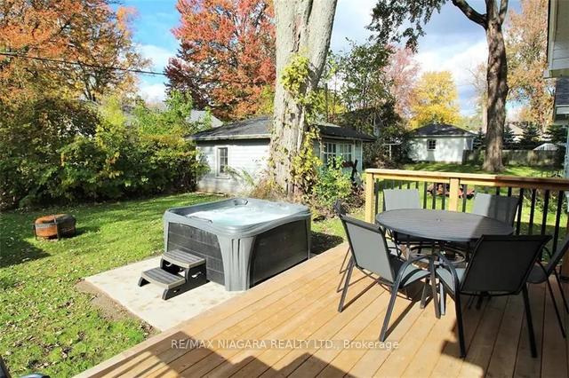 325 Lakewood Ave, House detached with 3 bedrooms, 2 bathrooms and 5 parking in Fort Erie ON | Image 11