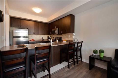 10 - 125 Kayla Cres, Townhouse with 2 bedrooms, 2 bathrooms and 1 parking in Vaughan ON | Image 4