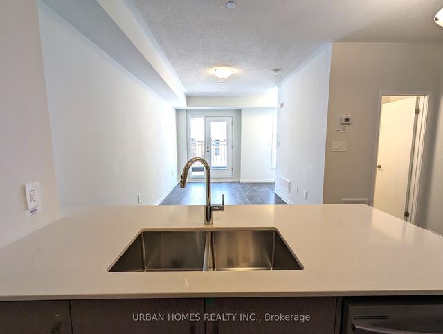 65 - 31 Honeycrisp Cres, Townhouse with 2 bedrooms, 3 bathrooms and 1 parking in Vaughan ON | Image 20