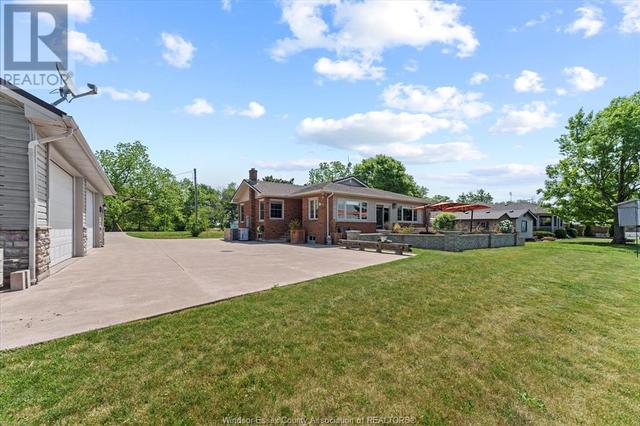 1370 Front Road South, House detached with 3 bedrooms, 2 bathrooms and null parking in Amherstburg ON | Image 34