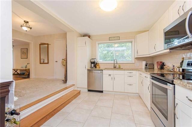 984 Janette St, House detached with 3 bedrooms, 2 bathrooms and 8 parking in Newmarket ON | Image 7