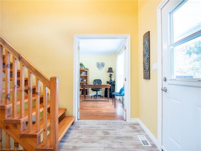 1001 Forrester Trail, House detached with 4 bedrooms, 2 bathrooms and 8 parking in Bracebridge ON | Image 17
