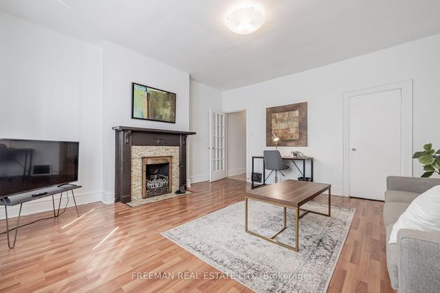 641 Bathurst St, House semidetached with 5 bedrooms, 3 bathrooms and 2 parking in Toronto ON | Image 4