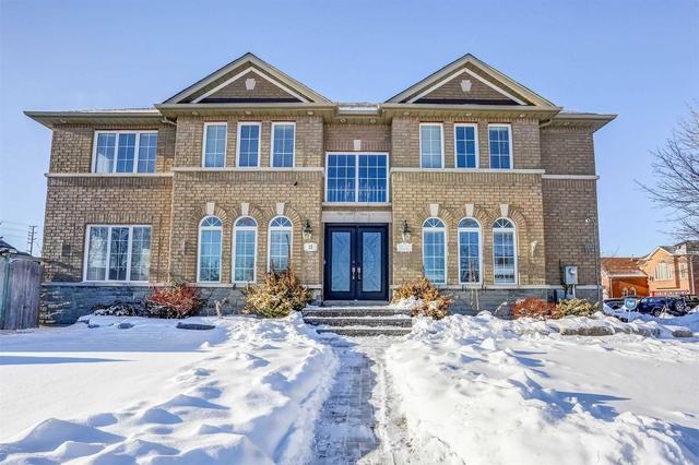 22 Summer Valley Dr, House detached with 4 bedrooms, 3 bathrooms and 4 parking in Brampton ON | Image 1