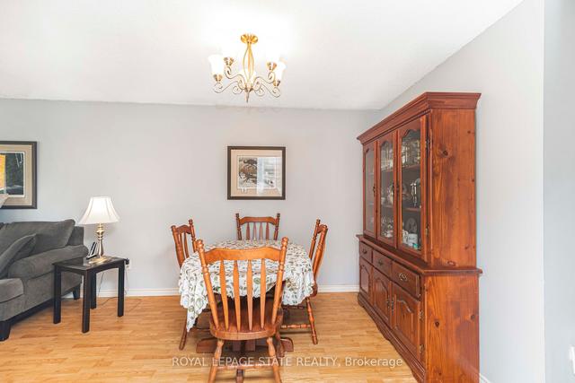 322 East 24th St, House detached with 3 bedrooms, 2 bathrooms and 2 parking in Hamilton ON | Image 5