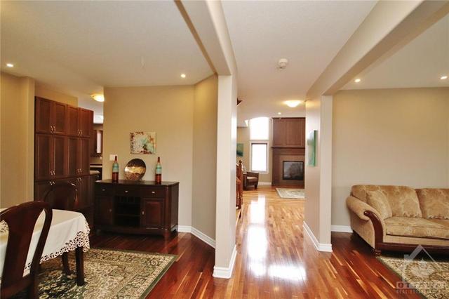 160 Bufflehead Way, House detached with 4 bedrooms, 4 bathrooms and 6 parking in Ottawa ON | Image 3