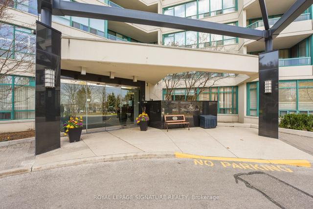 1604 - 7250 Yonge St, Condo with 2 bedrooms, 2 bathrooms and 2 parking in Vaughan ON | Image 12
