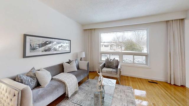 262 Cook St, House detached with 4 bedrooms, 3 bathrooms and 4 parking in Barrie ON | Image 5