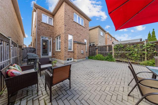 23 White Beach Cres, House detached with 4 bedrooms, 4 bathrooms and 3 parking in Vaughan ON | Image 18