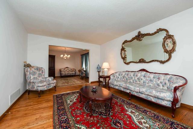 4470 Marshdale Crt, House detached with 4 bedrooms, 3 bathrooms and 6 parking in Mississauga ON | Image 22