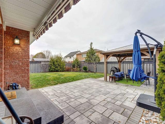 7 Jura Crt, House detached with 2 bedrooms, 4 bathrooms and 6 parking in Clarington ON | Image 30