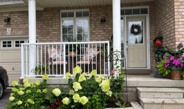 17 - 19 Niagara Dr, Townhouse with 4 bedrooms, 4 bathrooms and 2 parking in Oshawa ON | Image 12