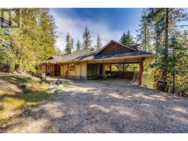 661 Park Road, House detached with 3 bedrooms, 2 bathrooms and 8 parking in Columbia Shuswap D BC | Image 39