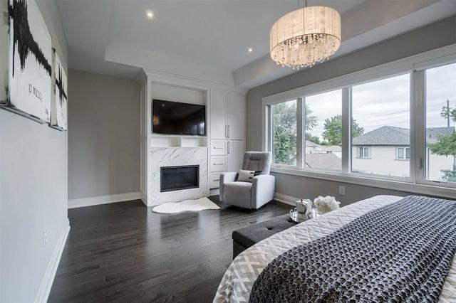81a Seventeenth St, House detached with 3 bedrooms, 4 bathrooms and 3 parking in Toronto ON | Image 10