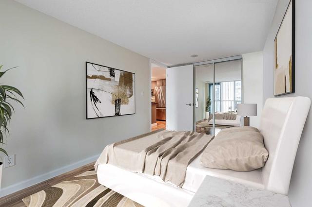 434 - 231 Fort York Blvd, Condo with 2 bedrooms, 2 bathrooms and 1 parking in Toronto ON | Image 4