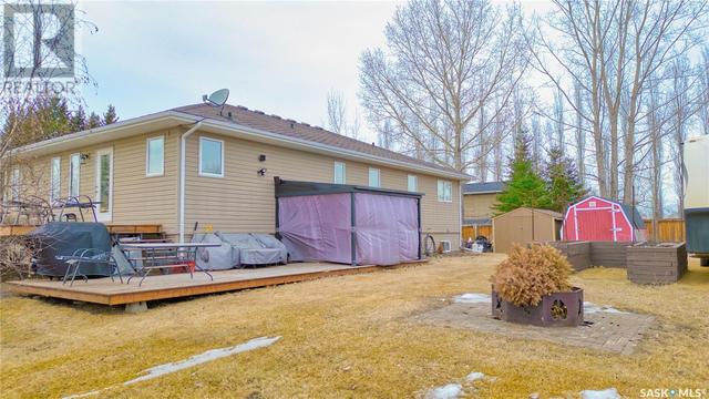118 2nd Street W, House detached with 5 bedrooms, 3 bathrooms and null parking in Pierceland SK | Image 34