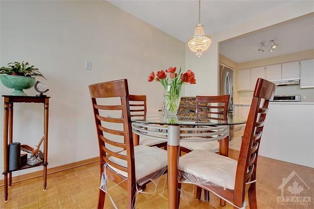 1211 - 2871 Richmond Road, Condo with 2 bedrooms, 2 bathrooms and 1 parking in Ottawa ON | Image 12