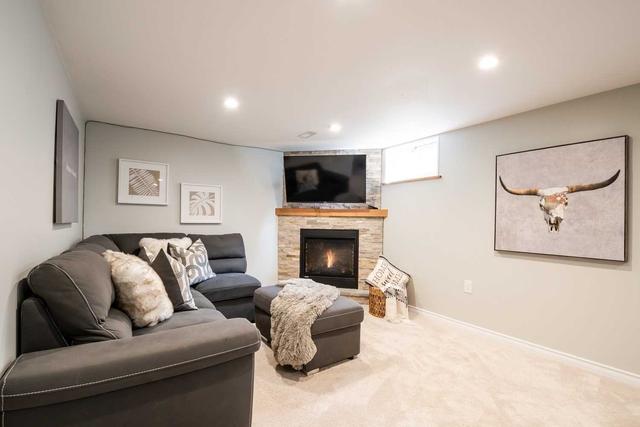 920 Willowdale Ave, House detached with 3 bedrooms, 2 bathrooms and 10 parking in Oshawa ON | Image 22