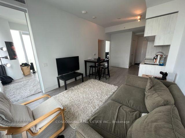 3003 - 181 Dundas St E, Condo with 2 bedrooms, 1 bathrooms and 0 parking in Toronto ON | Image 10