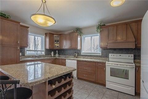 88 Park Cres, House detached with 4 bedrooms, 5 bathrooms and 10 parking in Richmond Hill ON | Image 10