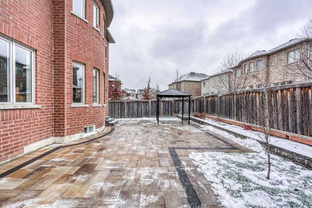 895 Memorial Circ, House detached with 5 bedrooms, 5 bathrooms and 4 parking in Newmarket ON | Image 25