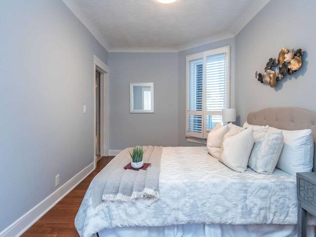 704 Dufferin St, House semidetached with 4 bedrooms, 4 bathrooms and 0 parking in Toronto ON | Image 37