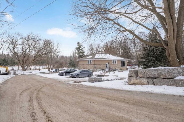 7 Caseley Dr, House detached with 2 bedrooms, 2 bathrooms and 15 parking in Halton Hills ON | Image 33